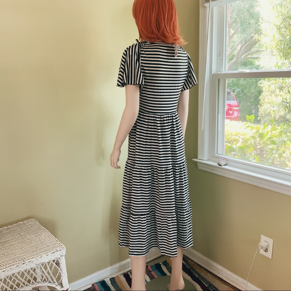Rare Find! Suzanne Betro Black White Striped Flowy Midi Dress Ruffle Sleeve S - Picture 8 of 16